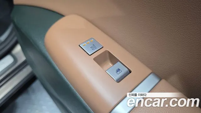 Hyundai Grandeur GN7 — Фото автомобиля 19