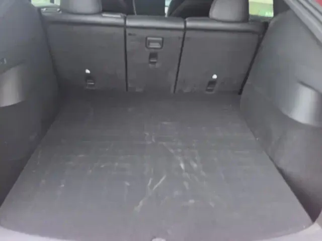 Tesla Model Y — Фото автомобиля 4