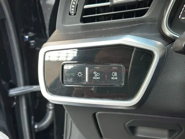 Audi A6L — Фото автомобиля 12