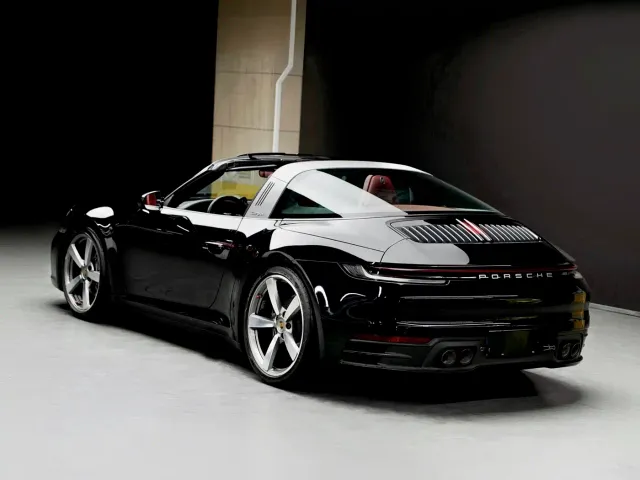 Porsche 911 — Фото автомобиля 5