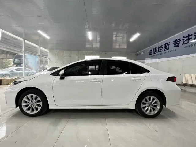 Toyota Corolla — Фото автомобиля 6
