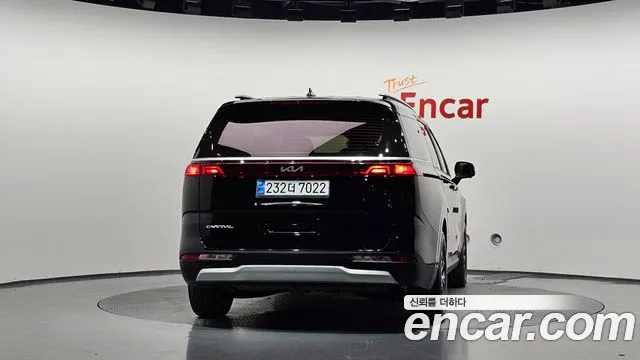 Kia Carnival 4th Gen — Фото автомобиля 4