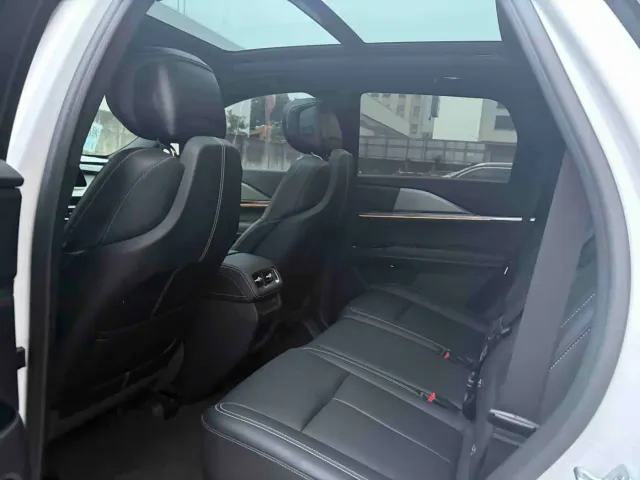 Cadillac XT5 — Фото автомобиля 7