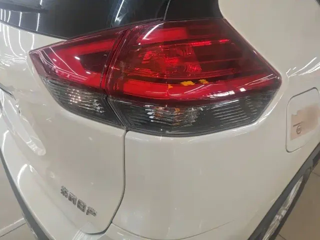 Nissan X-Trail — Фото автомобиля 7
