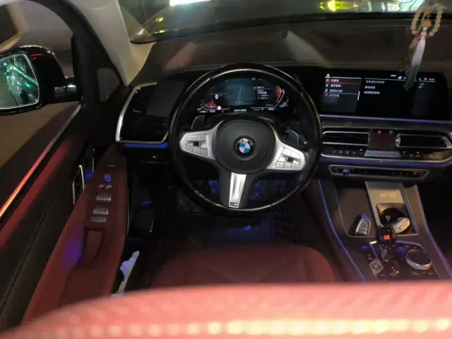 BMW X5 — Фото автомобиля 2