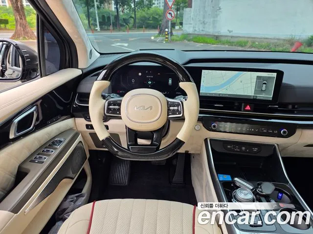 Kia Carnival Generation 4 — Фото автомобиля 6