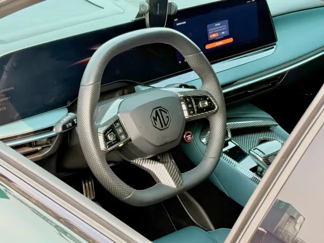 MG 7 — Фото автомобиля 14