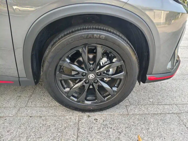 Changan X5 Plus — Фото автомобиля 16