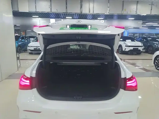 Mercedes-Benz A-Class — Фото автомобиля 18