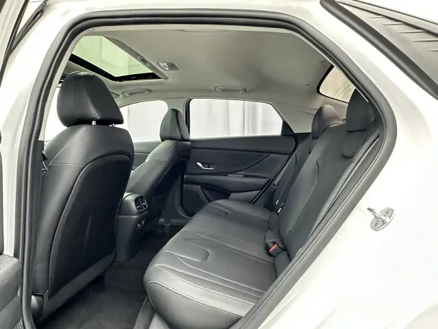 Hyundai Elantra — Фото автомобиля 5