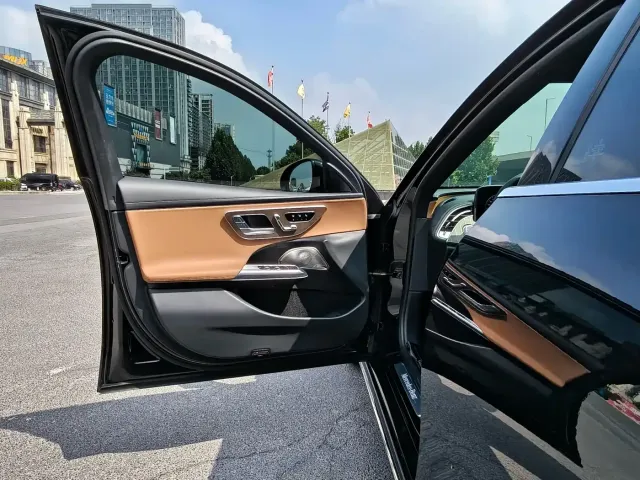 Mercedes-Benz Mercedes-Benz E-Class 2024 Facelift E 300 L Fashion — Фото автомобиля 12