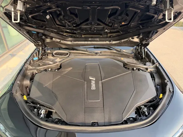 BMW i7 — Фото автомобиля 30