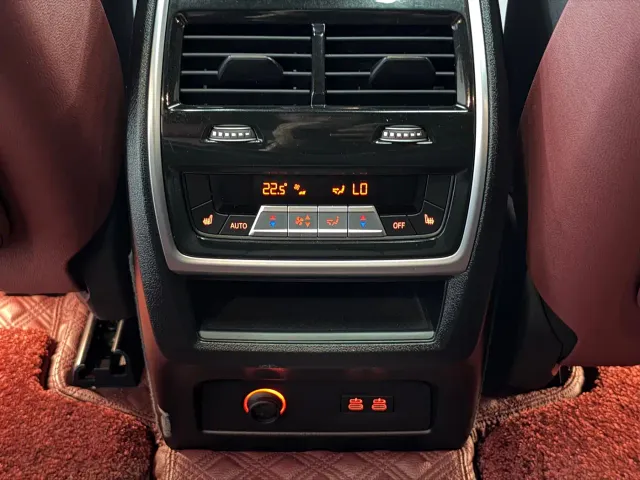 BMW X5 — Фото автомобиля 14
