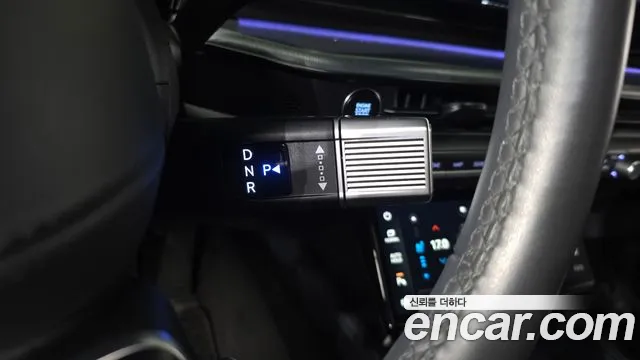 Hyundai Grandeur GN7 — Фото автомобиля 12