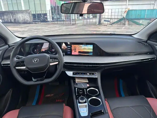 Changan Eado — Фото автомобиля 25