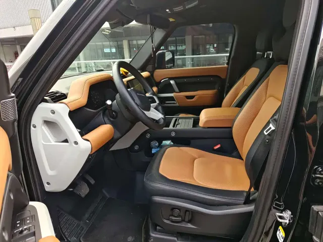 Land Rover Land Rover Defender 2024 110 3.0T P400 X-DYNAMIC HSE — Фото автомобиля 6