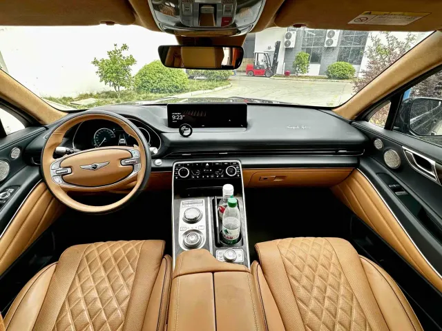 Genesis GV80 — Фото автомобиля 11