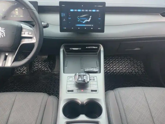 BYD Qin PLUS — Фото автомобиля 16