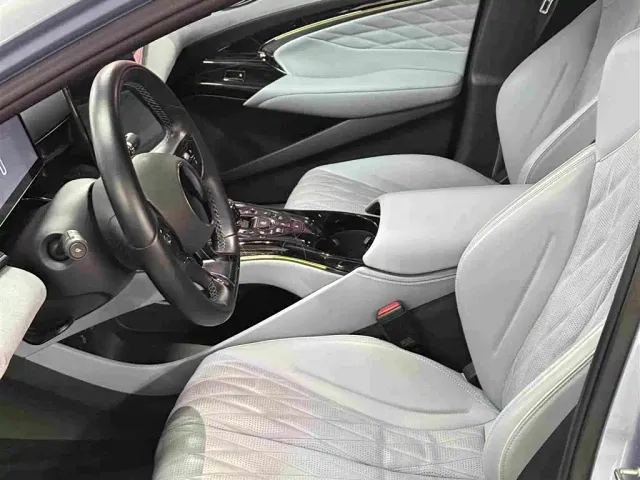 BYD Seal — Фото автомобиля 15