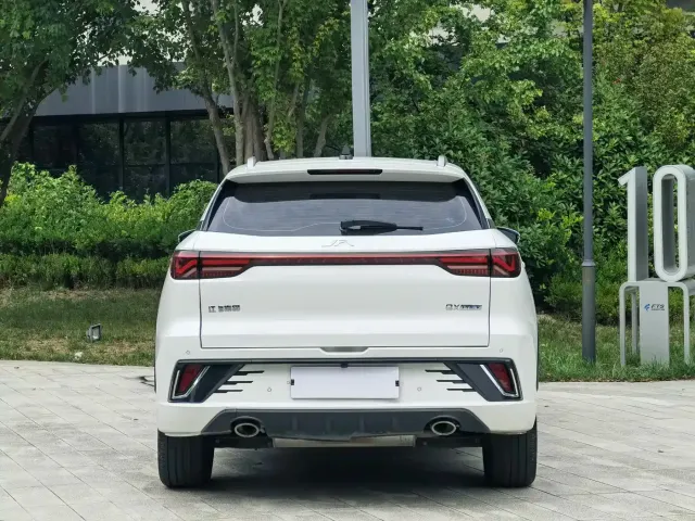 JAC Motors JAC QX PHEV — Фото автомобиля 5
