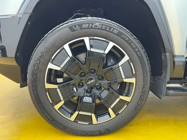 BYD FangChengBao Leopard 8 — Фото автомобиля 10