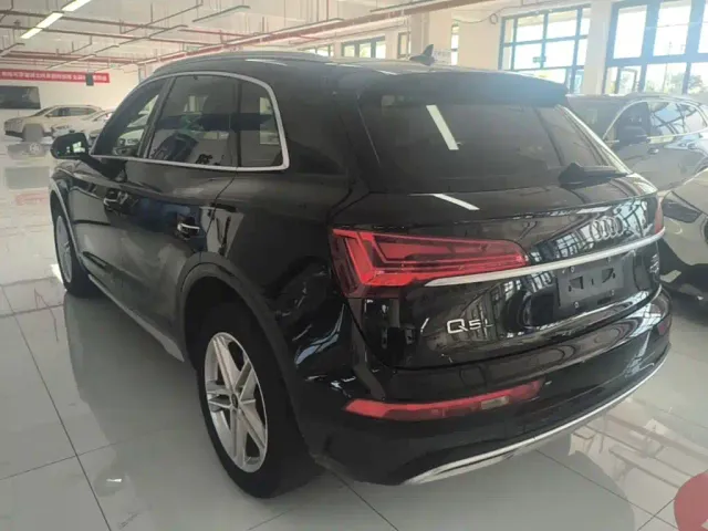 Audi Q5L — Фото автомобиля 4