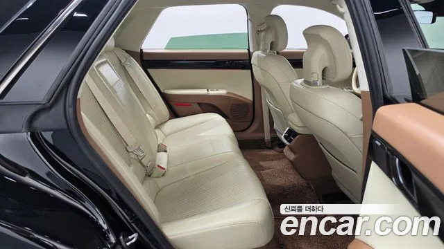 Hyundai Grandeur GN7 — Фото автомобиля 12