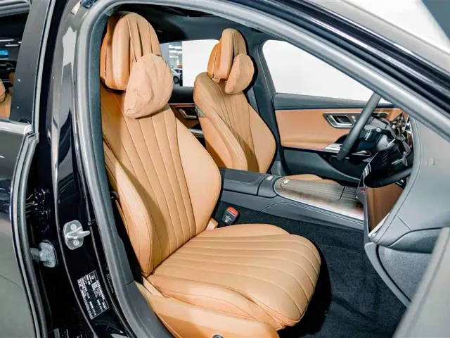 Mercedes-Benz E-Class — Фото автомобиля 19