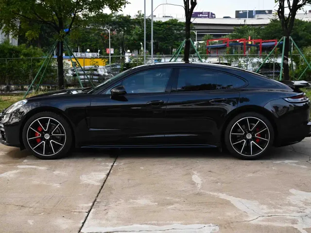 Porsche Panamera — Фото автомобиля 4