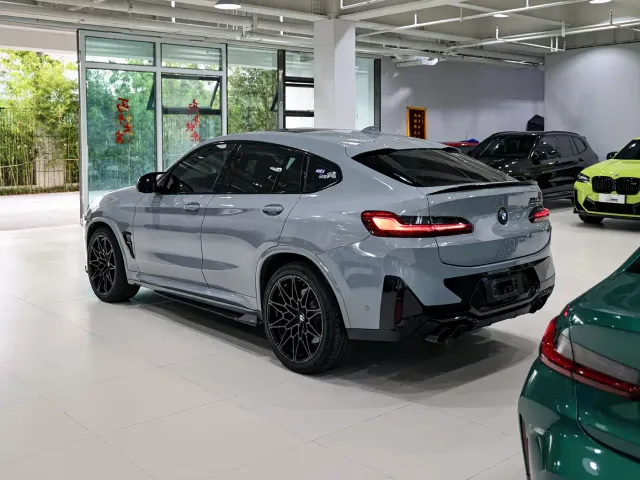 BMW X4 M — Фото автомобиля 6