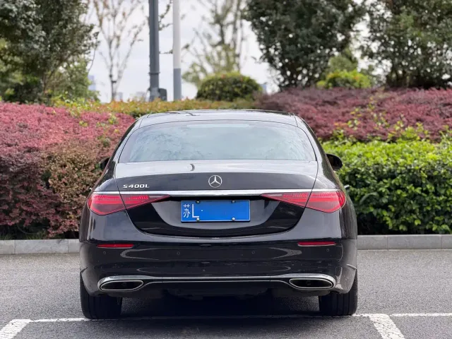 Mercedes-Benz S-Class — Фото автомобиля 4
