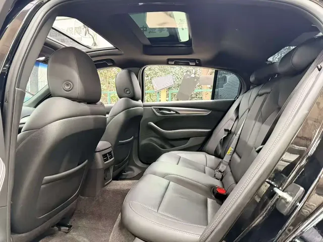 Cadillac CT5 — Фото автомобиля 6