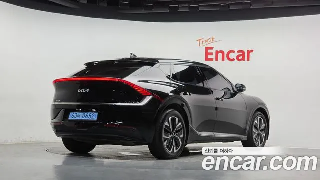 Kia EV6 — Фото автомобиля 2