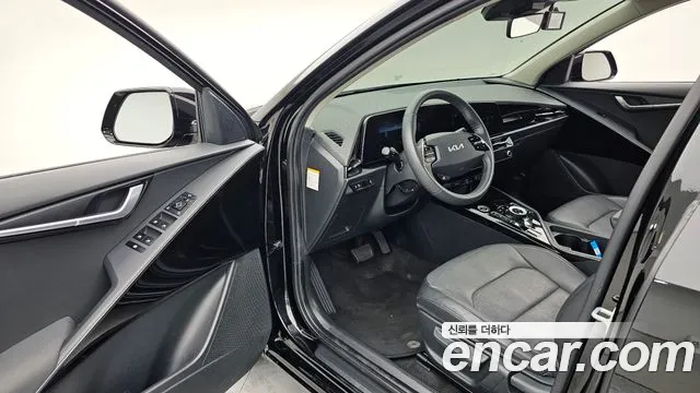Kia Niro — Фото автомобиля 10