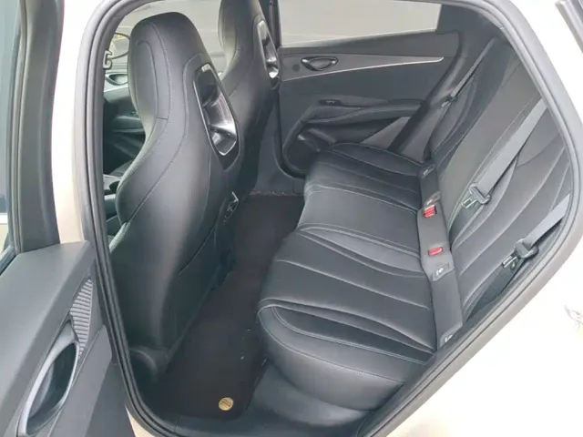 BYD Seal 06 — Фото автомобиля 16