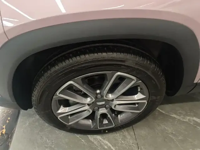 Geely ICON — Фото автомобиля 22