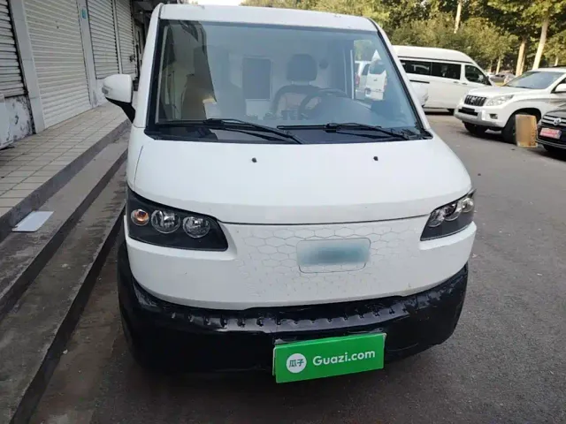 JMC E-Lushun — Фото автомобиля 2
