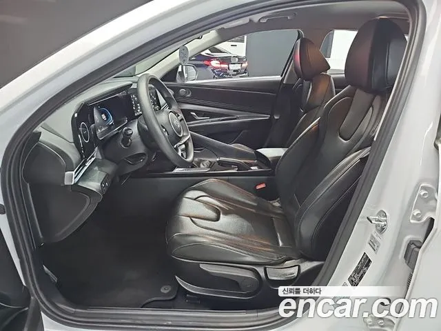 Hyundai AVANTE Новый Avante (CN7) — Фото автомобиля 11