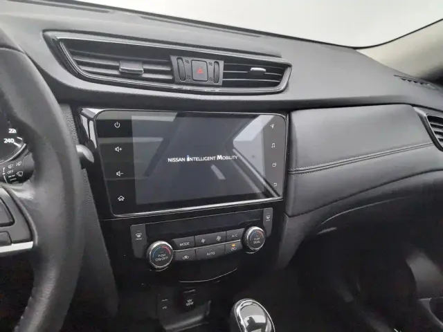 Nissan X-Trail — Фото автомобиля 12