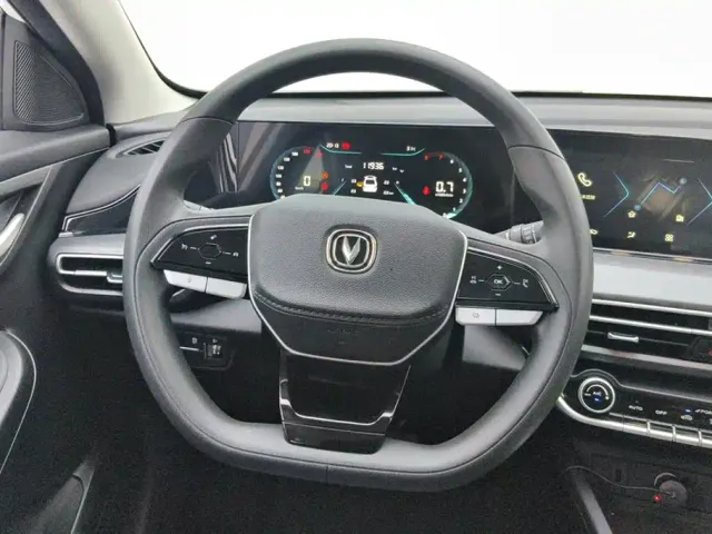Changan Eado — Фото автомобиля 14