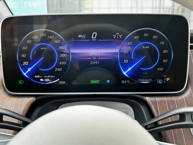 Mercedes-Benz EQE SUV — Фото автомобиля 5