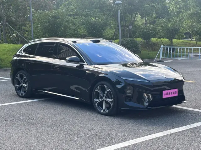 Nio ET5 Touring — Фото автомобиля 3