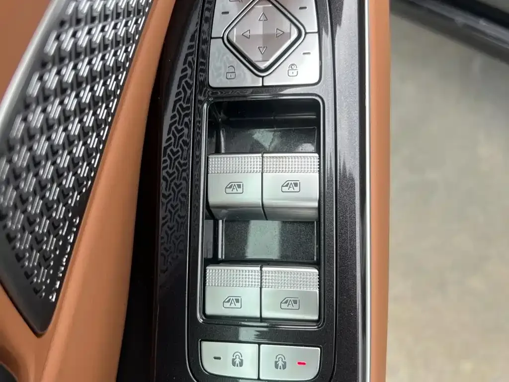 BYD Han L 2025 EV AWD LiDAR Flagship — Фото автомобиля 10