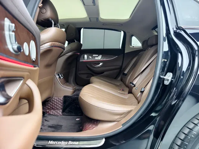 Mercedes-Benz E-Class — Фото автомобиля 6