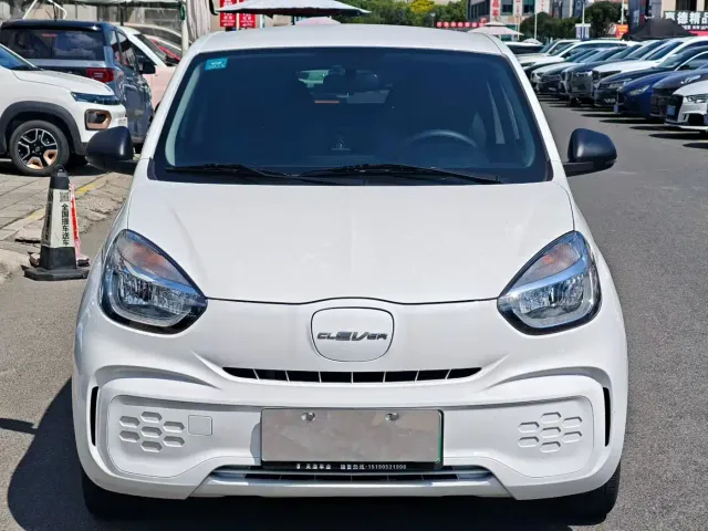 Roewe Clever — Фото автомобиля 2