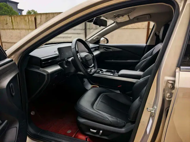 Wuling Starlight — Фото автомобиля 4