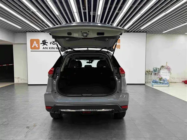 Nissan X-Trail — Фото автомобиля 18