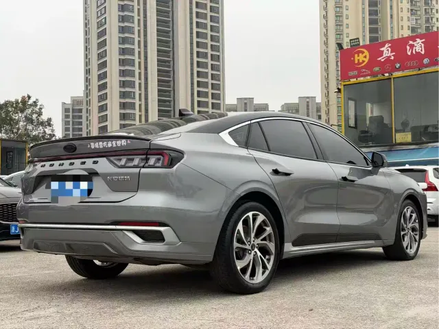 Ford Mondeo — Фото автомобиля 9