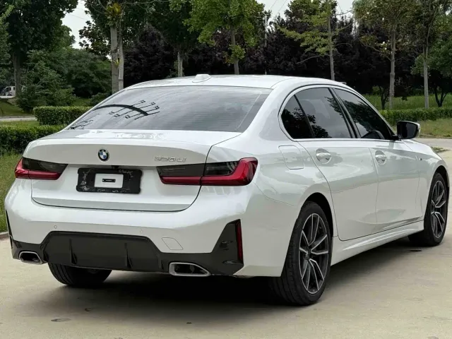BMW 3 Series — Фото автомобиля 16