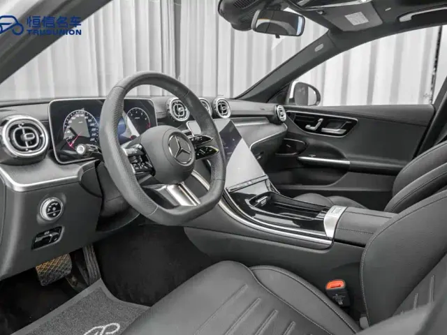 Mercedes-Benz C-Class — Фото автомобиля 12